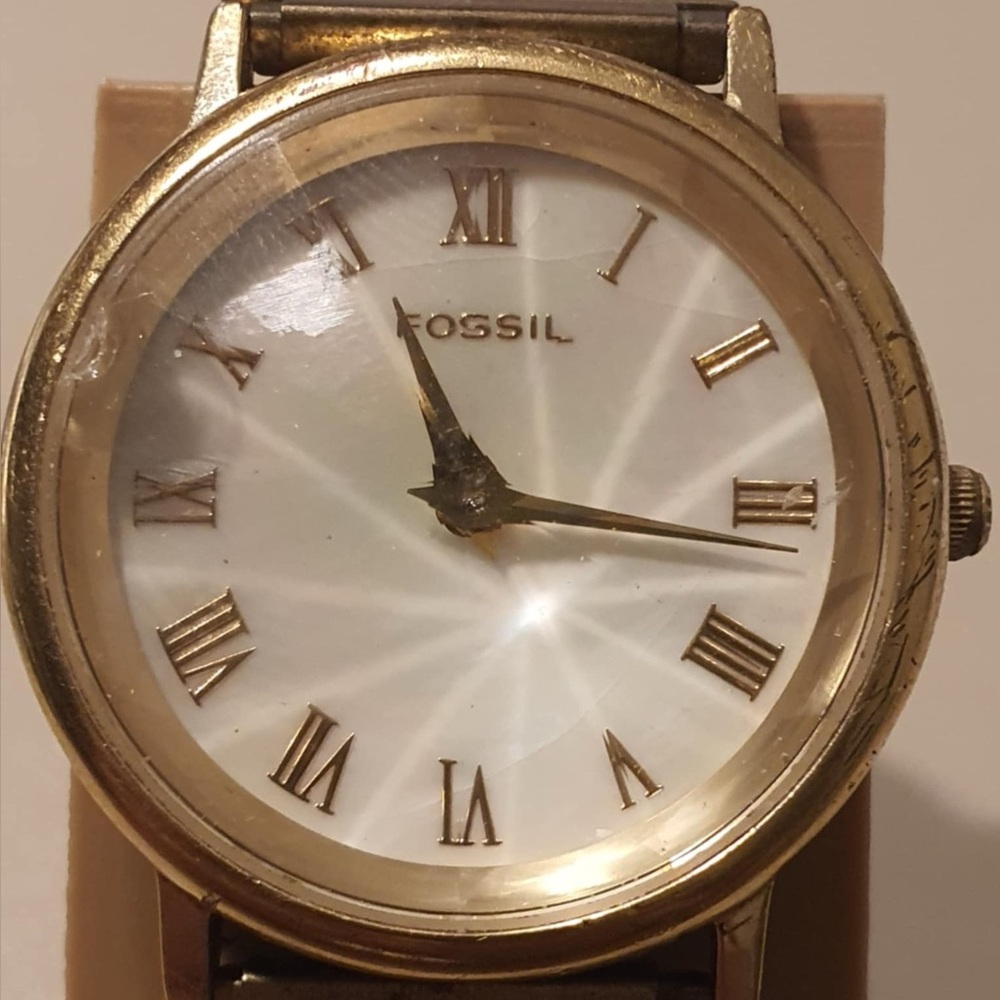 Vintage Fossil PC-9205 Goldtone /MOP Women's Watch w/Prism Glass
